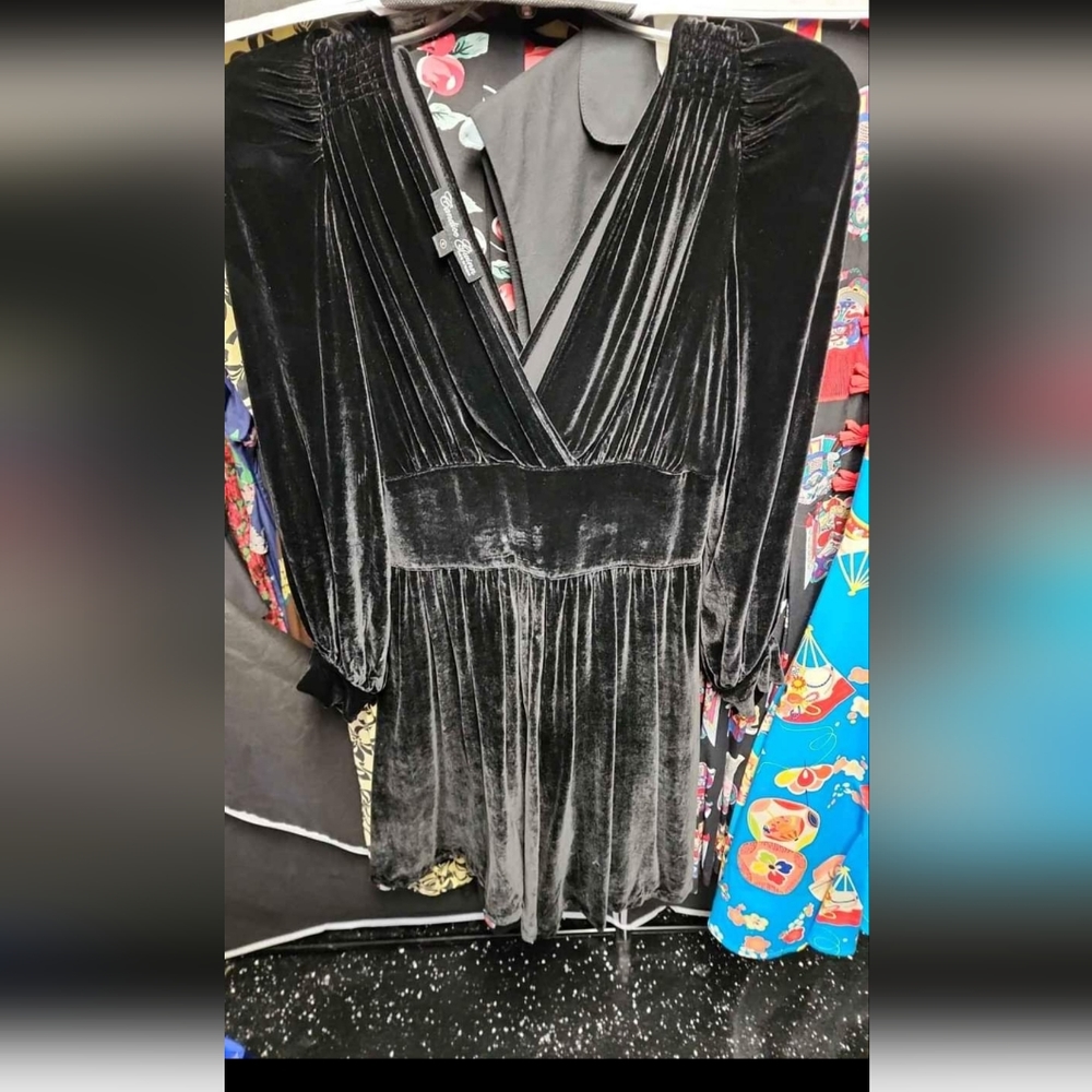 Trashy Diva black velvet Bianca size 6